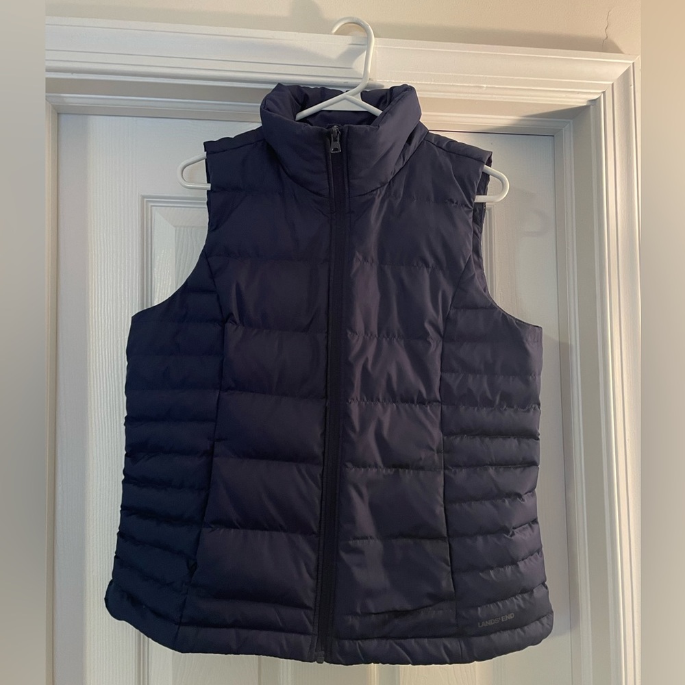 Lands End puffy vest, navy